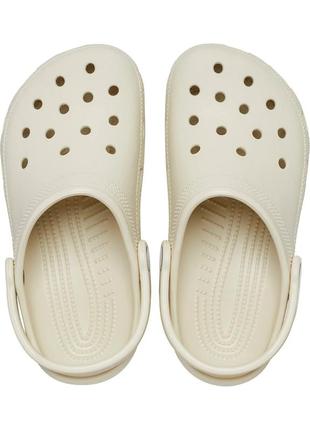 Крокси шльопанці бежеві сабо crocs classiс bone clog5 фото