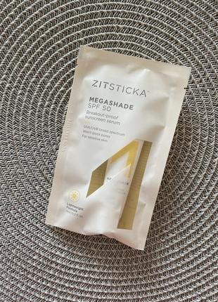 Сонцезахисна сироватка для чутливої ​​шкіри zitsticka megashade breakout-proof spf 50 serum, 7 ml