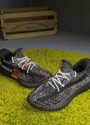 Женские кроссовки в стиле adidas yeezy boost 350 black рефлектив легкие текстильные