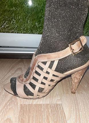 Босоніжки шкіра нюдовий колір, бразилія