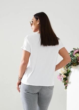Женская однотонная футболка зауженная к низу размер оверсайз 50/54  мокко, белый, черный, графит, бордо.6 фото