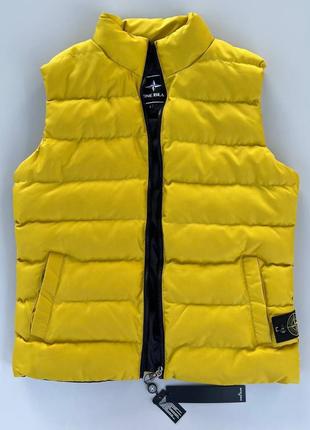 Жилет стьобаний stone island у червоному кольорі,стильний чоловічий жилет на весну