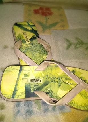 Шльопанці/жіночі.