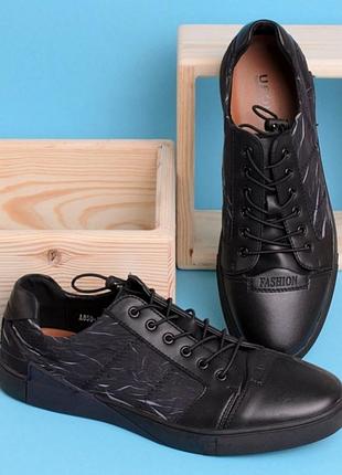 Стильні чорні чоловічі туфлі спортивнык у спортивному стилі