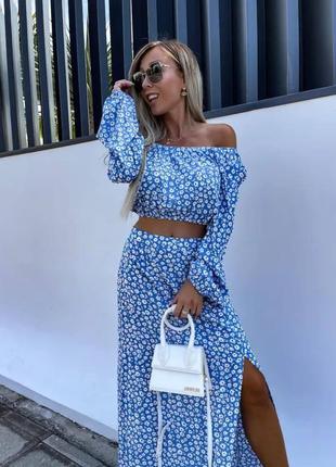 Жіночий костюм топ і юбка