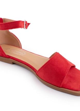 Стильные красные замшевые босоножки сандалии низкий ход без каблука с закрытой пяткой ремешком4 фото