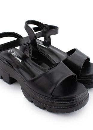 Стильные черные босоножки сандалии на платформе толстой тракторной подошве массивные модные3 фото