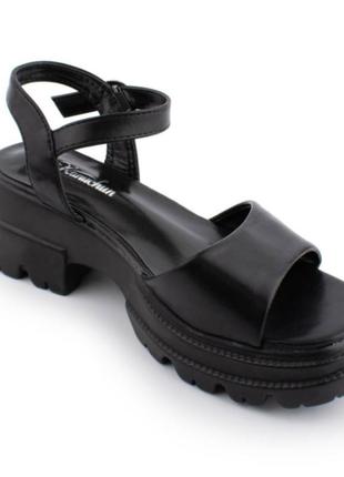 Стильные черные босоножки сандалии на платформе толстой тракторной подошве массивные модные4 фото