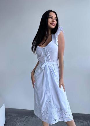 Хлопковое женское белое платье с вышивкой1 фото