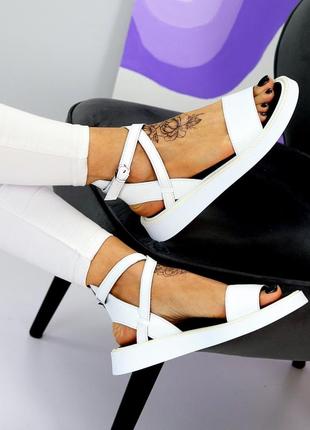 Босоножки сандали натуральная кожа белые с переплетами