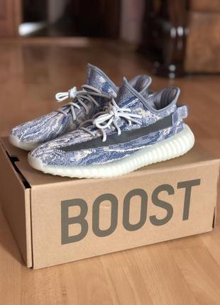 Adidas  yeezy boost 350 v2