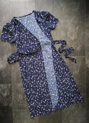 Сукня на запах