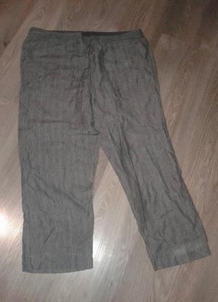 Лляні штани в стилі бохо.