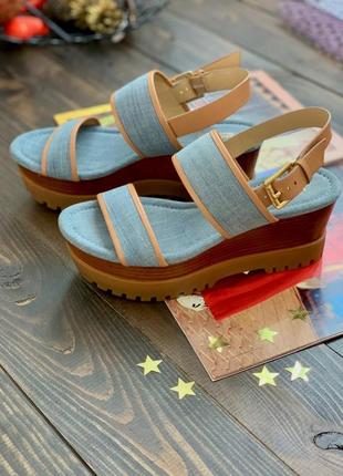 Джинсовые босоножки от michael kors2 фото