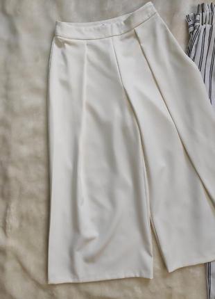Білі кюлоти короткі кроп-штани бриджі довгі шорти бермуди широкі висока талія посадка5 фото
