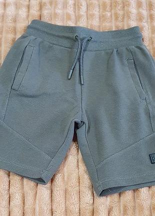 Шорти