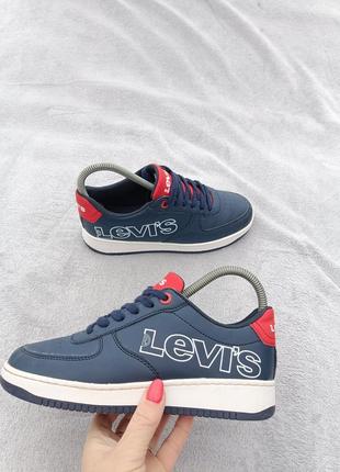 Кроссовки levis