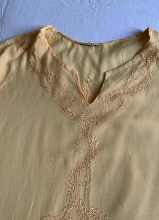 Натуральная желтая легкая блуза -туniка с вышивкой (размер 44-46)2 фото