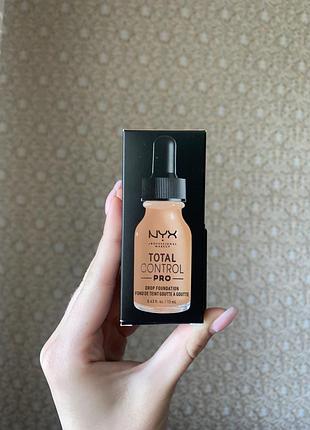 Тональная основа nyx