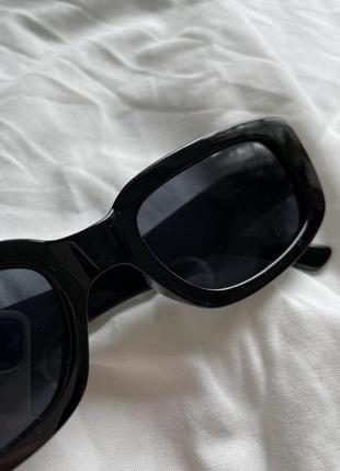 Черные прямоугольные солнцезащитные очки3 фото