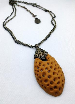 Кулон кольору охри. 5