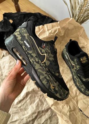 Чоловічі кросівки nike у хакі-чорному кольорі,стильні спортивні кросівки на кожен день