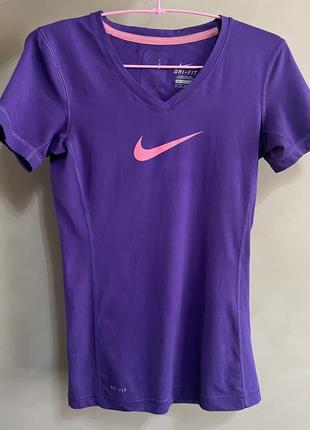 Футболка женская nike dry-fit фиолетовая xs