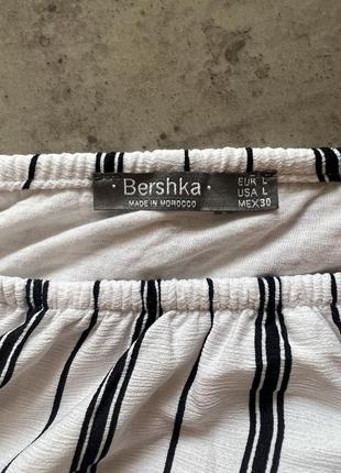 Майка топ bershka белый в полоску на резинке л4 фото