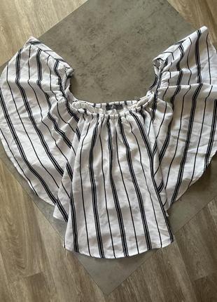 Майка топ bershka белый в полоску на резинке л