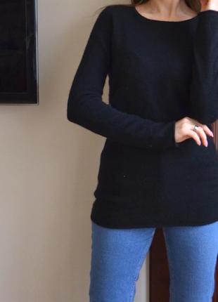 Allude, надзвичайно дорогий бренд.  подовжений базовий светрик. 100% кашемір, надзвичайно приємний.