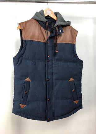 Жилет мужской с трикотажным капюшоном