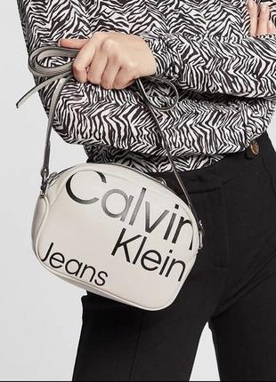 Женская сумка кроссбоди через плечи оригинал calvin klein7 фото