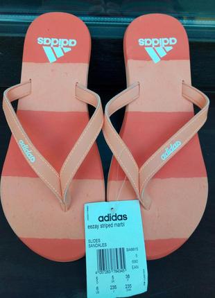 Нові жіночі шльопанці в'єтнамки пантолети сандалі
adidas eezay striped marbl