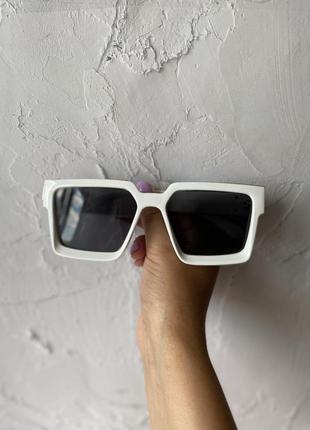 Солнцезащитные очки белые широкие маска женские стильные очки5 фото