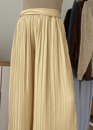 Песочные гофрированные кюлоты zara