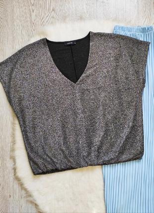 Серебристая серебряная блестящая блуза футболка оверсайз нарядная вырезом батал1 фото