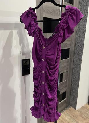 Сукня з воланами відкритою спиною і декольте від бренду zara оригінал