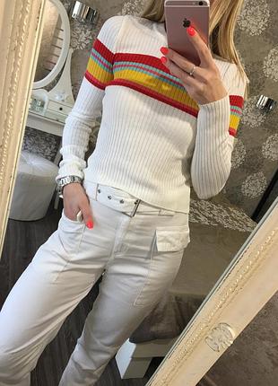 Свитер в полоску