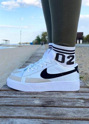 Женские кеды nike blazer low platform white black1 фото