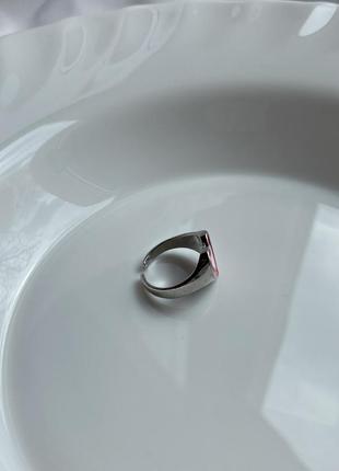 Трендовое кольцо с розовым сердечком5 фото