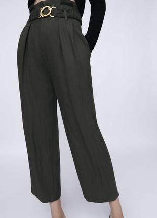 Брюки свободного кроя с высокой посадкой с поясом,брюки с зашипами из новой коллекции...