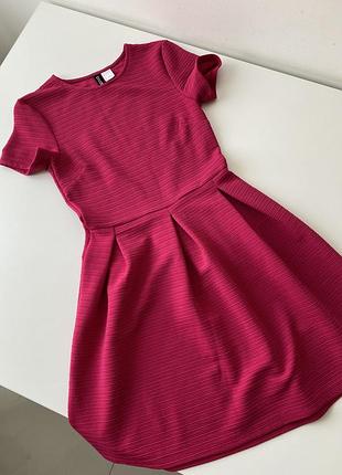 Розовое платье h&amp;m на худи девушке