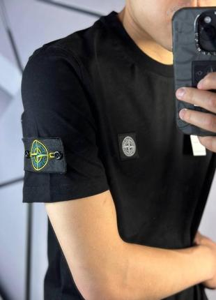 Набор stone island, футболка черная, с лого и патчем, и черные шорты с патчем mk0192 фото