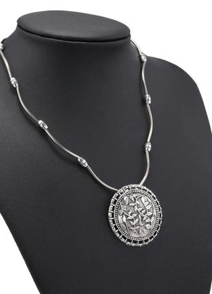 Мегастильне кольє намисто в етнічному стилі