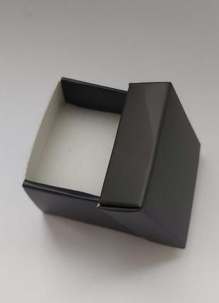 Коробочка подарочная 4х4см для украшений черная