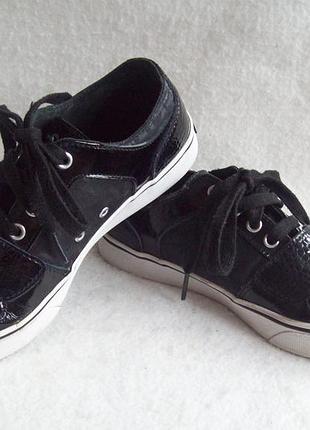 Кеди шкіра плащівка, устілка 23,5 см.