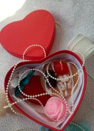 Подарочный набор "клубничное сердце" мыло глицериновое, ароматное и увлажняющее кожу6 фото