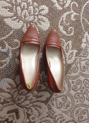 Шкіряні туфлі