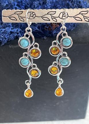 Оригинальные крутые серьги подвески в национальных цветах