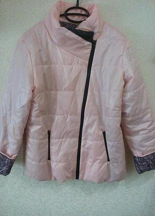 Куртка легка на блискавці
